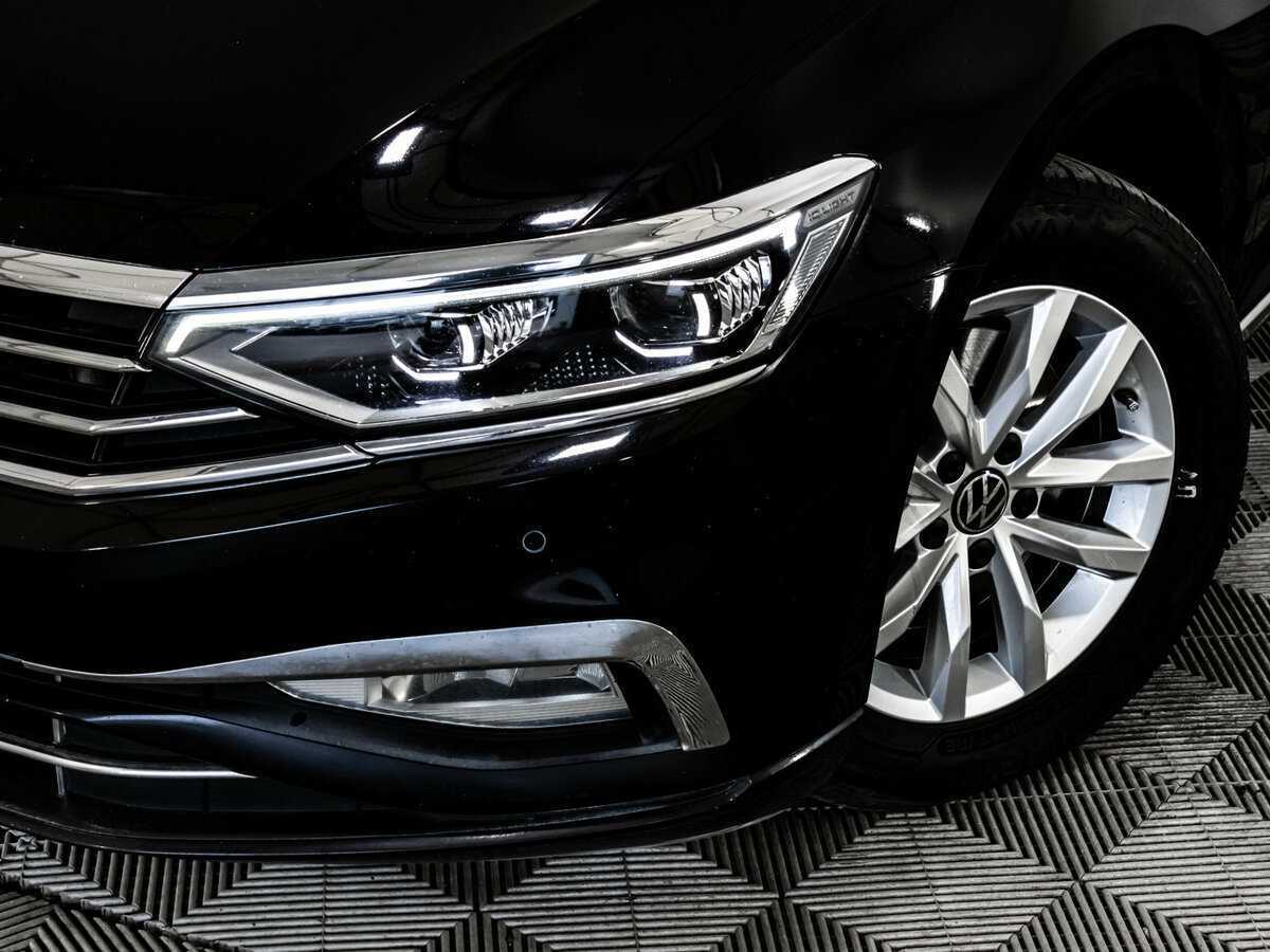 Volkswagen Passat с пробегом — 2020 год. Фото: #1