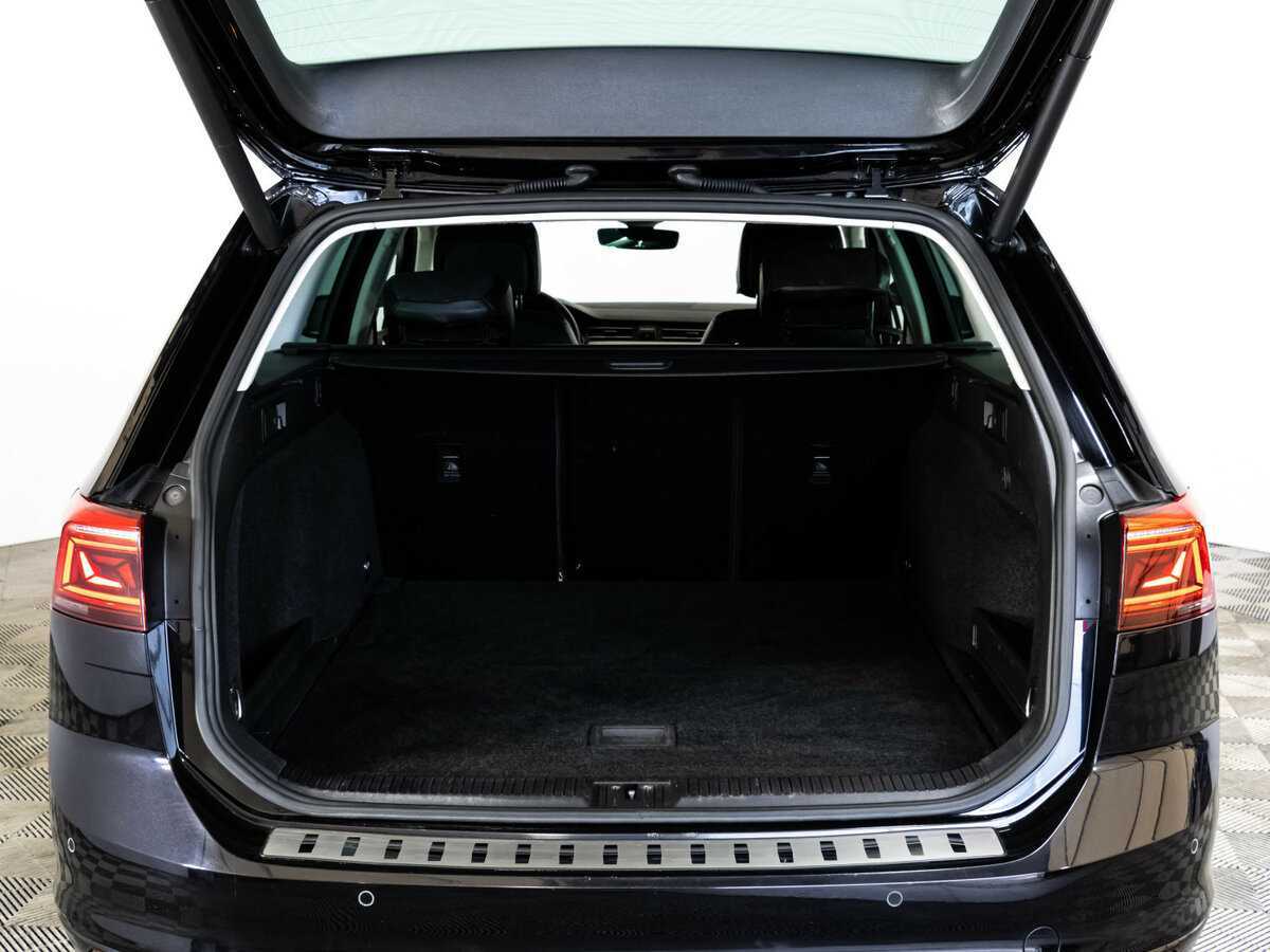 Volkswagen Passat с пробегом — 2020 год. Фото: #21