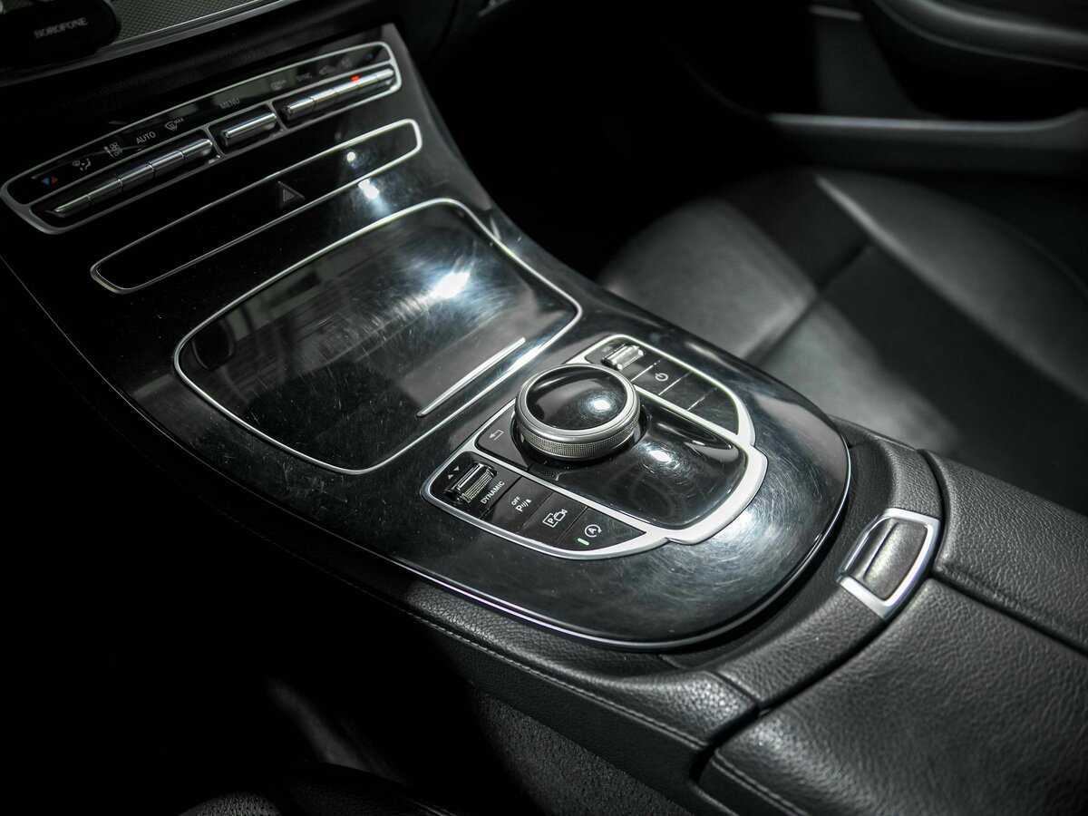 Mercedes-Benz E-Класс с пробегом — 2019 год. Фото: #11
