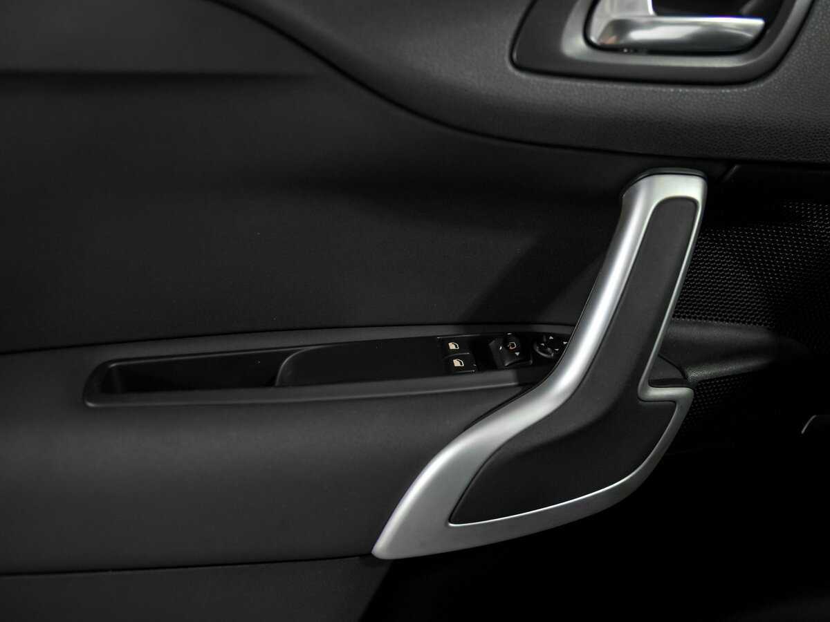 Citroen DS4 с пробегом — 2012 год. Фото: #13