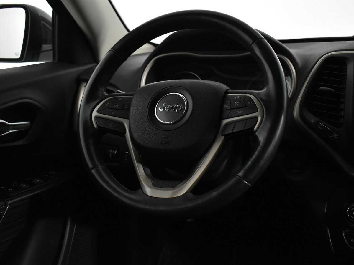 Jeep Cherokee с пробегом — 2014 год. Фото: #11