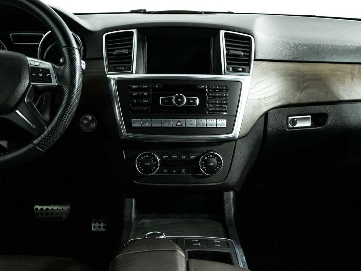 Mercedes-Benz M-Класс с пробегом — 2012 год. Фото: #13