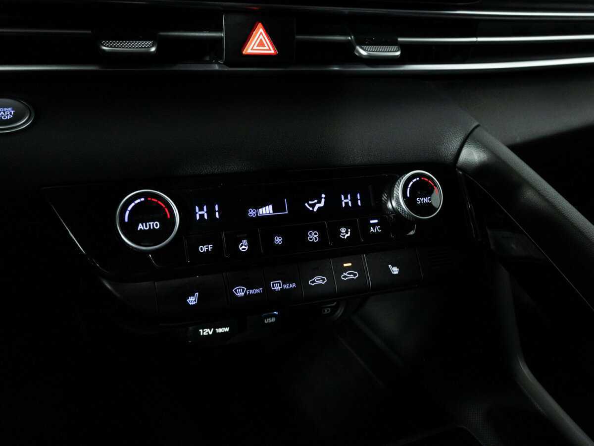 Hyundai Elantra с пробегом — 2021 год. Фото: #17