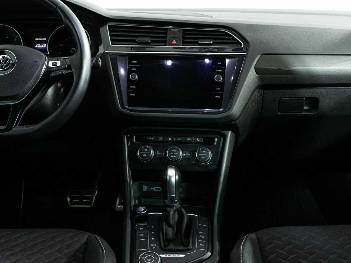 Volkswagen Tiguan с пробегом — 2018 год. Фото: #13