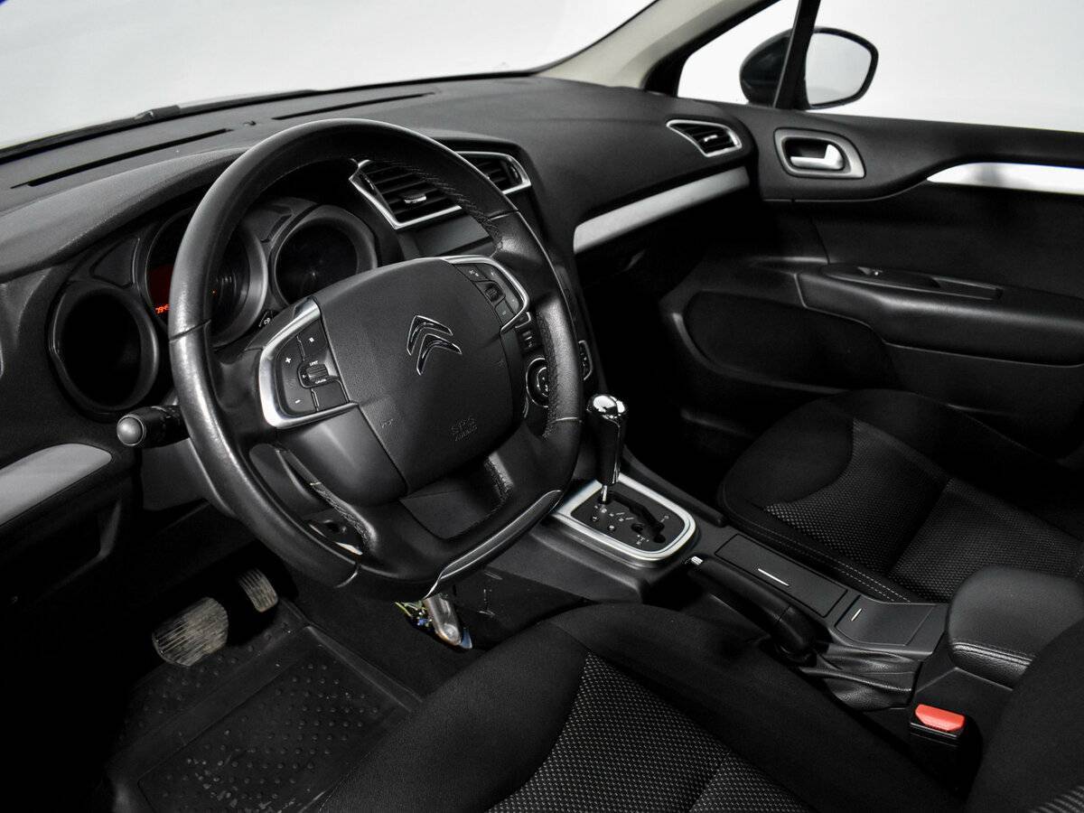 Citroen C4 с пробегом — 2013 год. Фото: #8