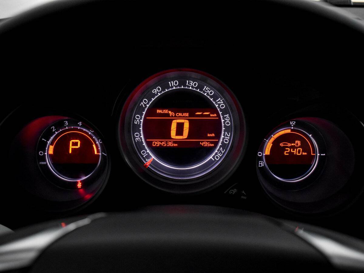 Citroen C4 с пробегом — 2013 год. Фото: #14