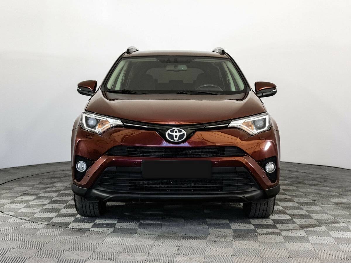 Toyota RAV4 с пробегом — 2017 год. Фото: #1