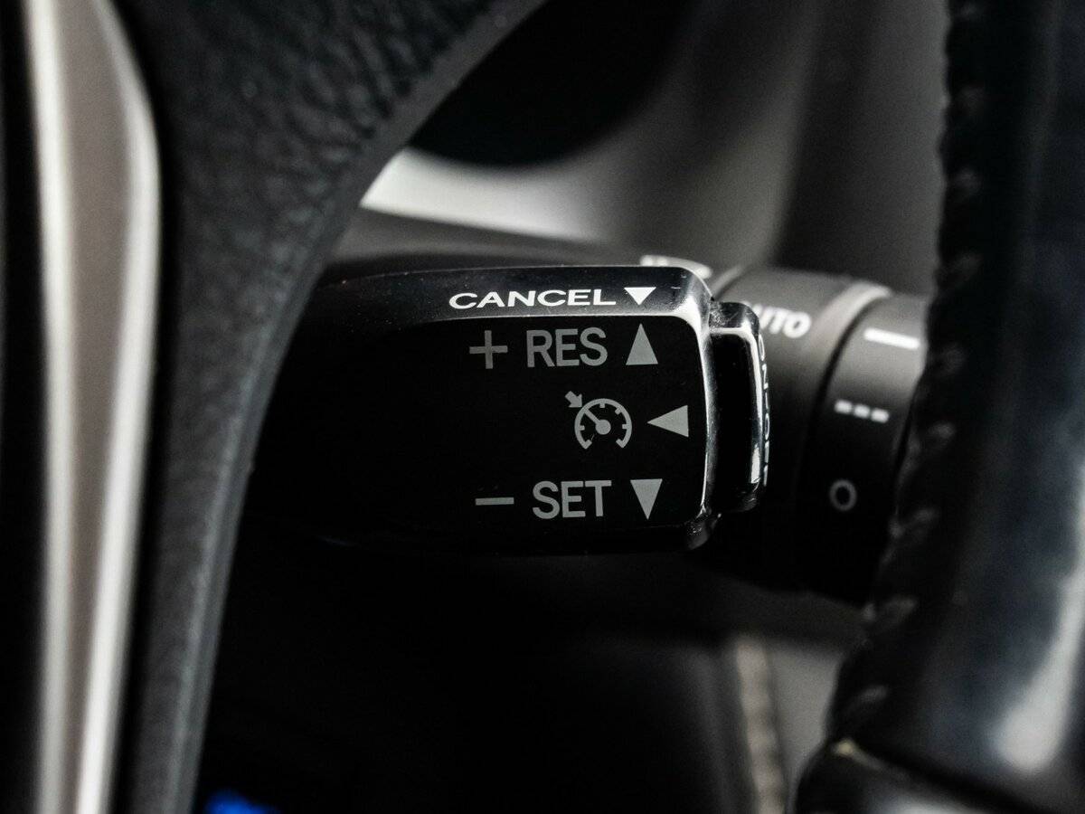 Toyota RAV4 с пробегом — 2017 год. Фото: #14