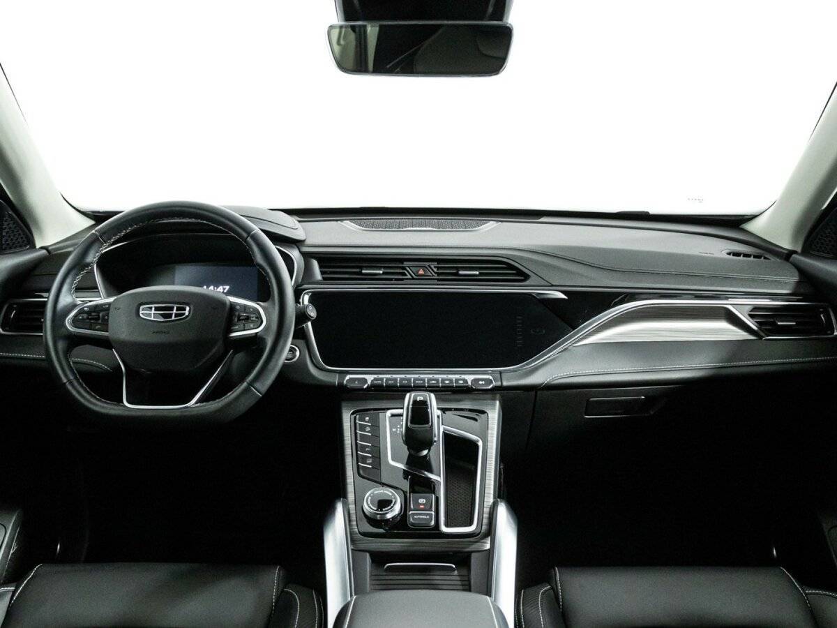 Geely Atlas Pro с пробегом — 2022 год. Фото: #12