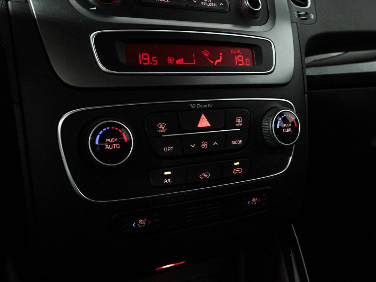 Kia Sorento с пробегом — 2019 год. Фото: #12