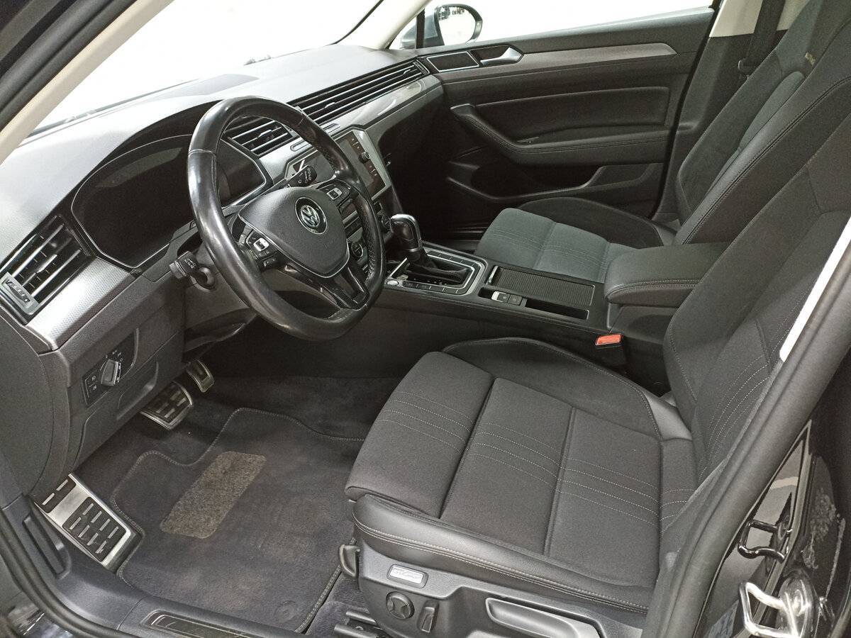 Volkswagen Passat с пробегом — 2018 год. Фото: #15