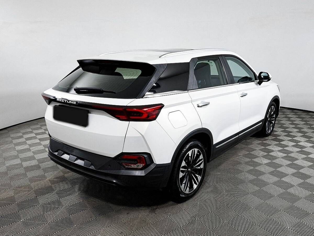 FAW Bestune T77 с пробегом — 2019 год. Фото: #4