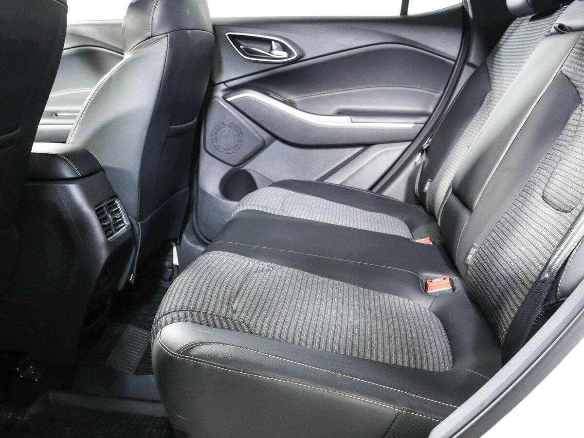 Москвич 3 с пробегом — 2023 год. Фото: #7