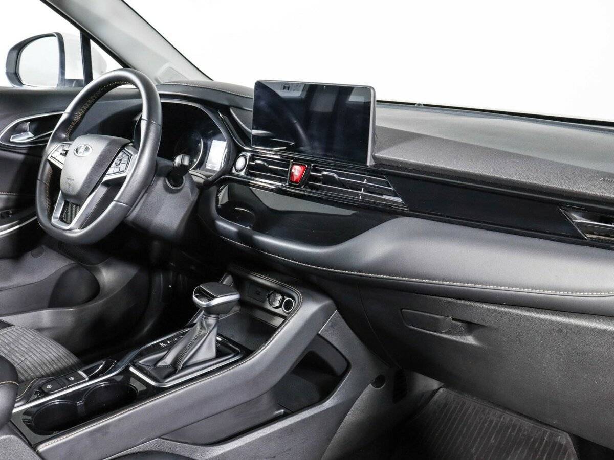 Москвич 3 с пробегом — 2023 год. Фото: #8