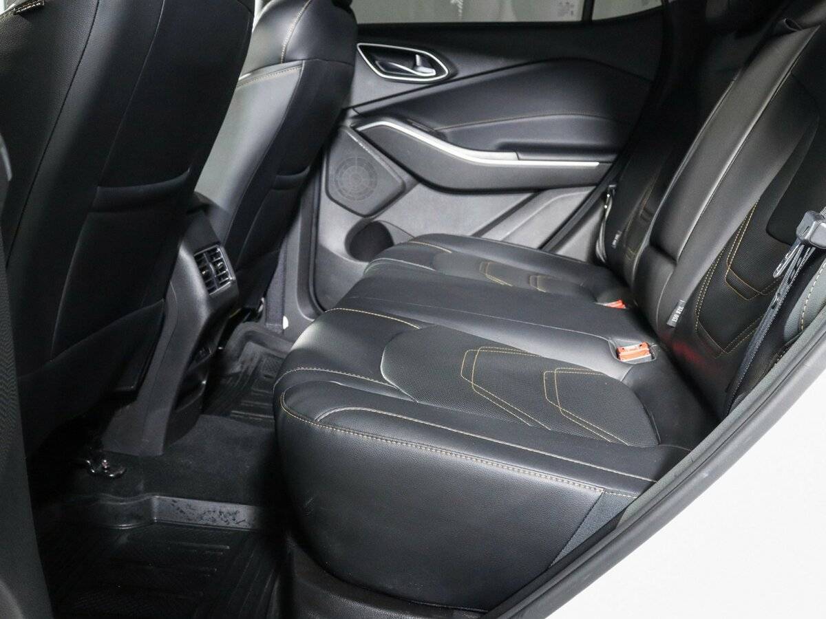 Москвич 3 с пробегом — 2023 год. Фото: #9