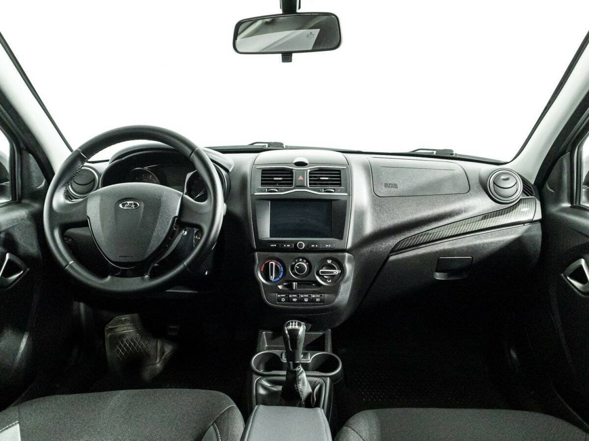 Lada (ВАЗ) Granta с пробегом — 2024 год. Фото: #12