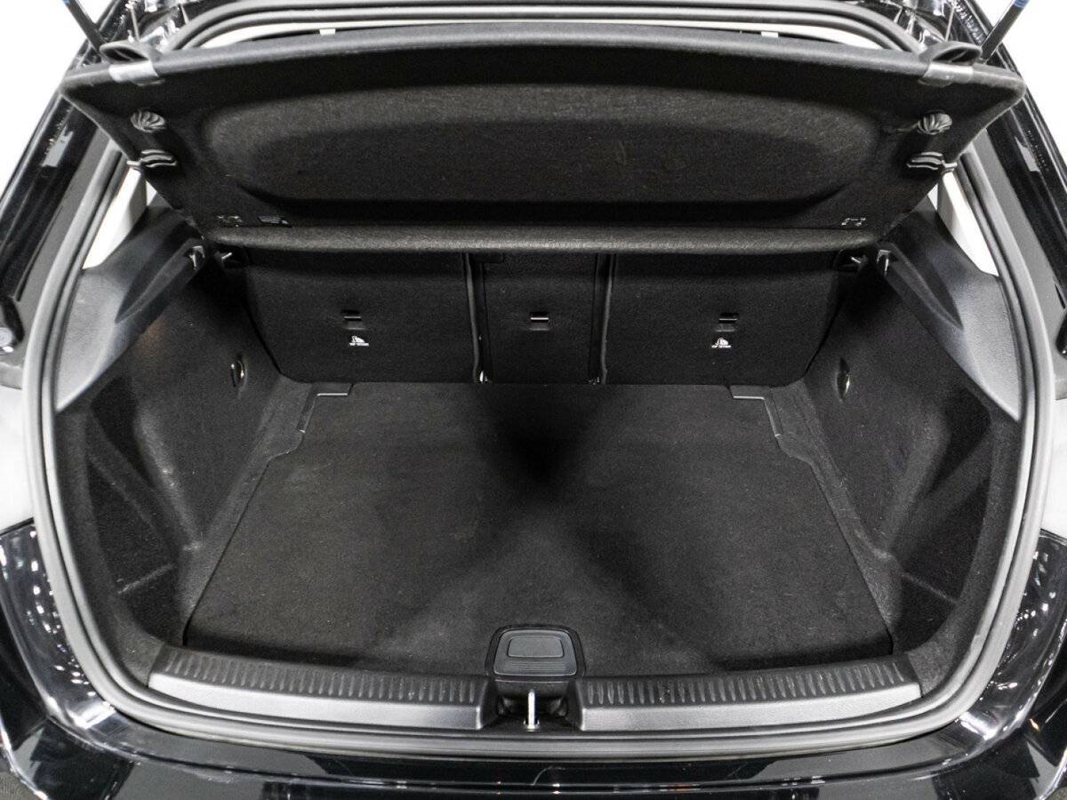 Mercedes-Benz A-Класс с пробегом — 2018 год. Фото: #19