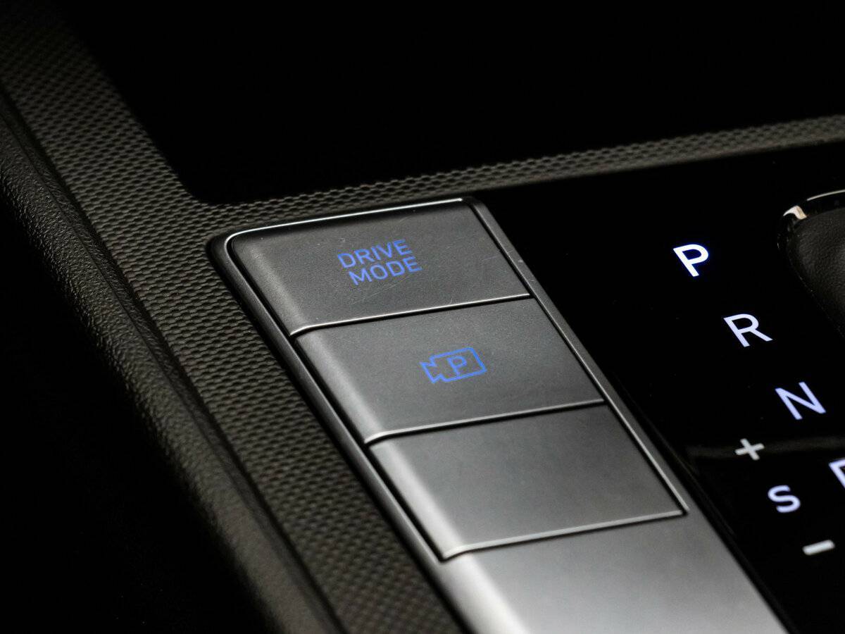 Hyundai Elantra с пробегом — 2021 год. Фото: #17