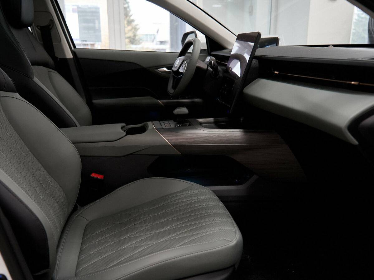 Changan Lamore с пробегом — 2024 год. Фото: #22