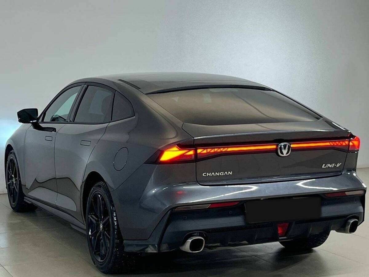 Changan UNI-V с пробегом — 2023 год. Фото: #4