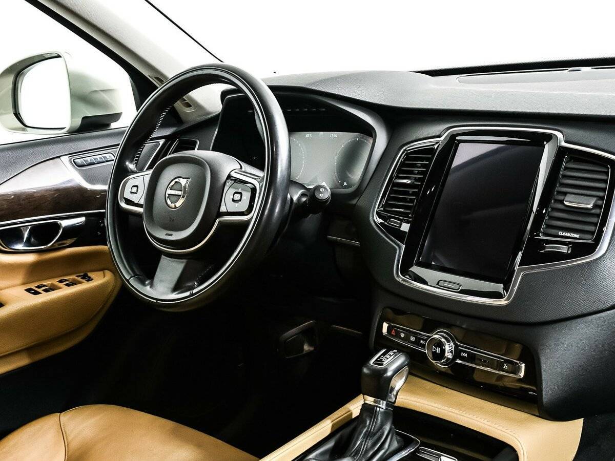 Volvo XC90 с пробегом — 2015 год. Фото: #8