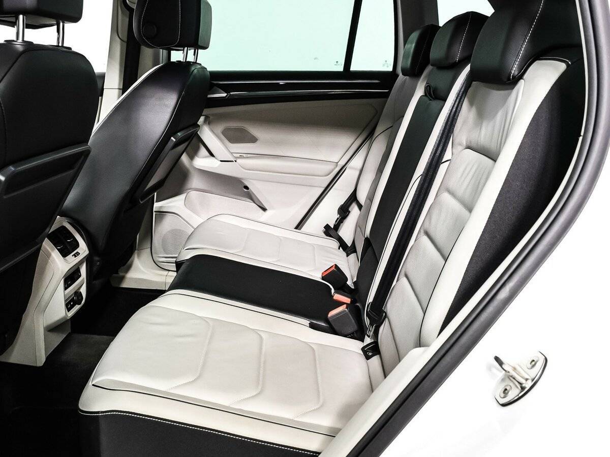 Volkswagen Tiguan с пробегом — 2018 год. Фото: #11