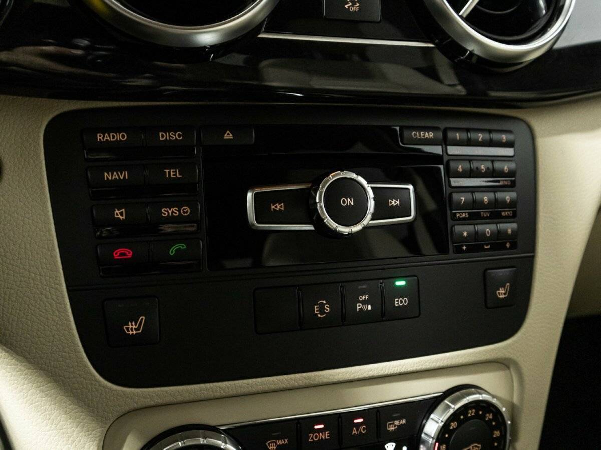 Mercedes-Benz GLK-Класс с пробегом — 2014 год. Фото: #17