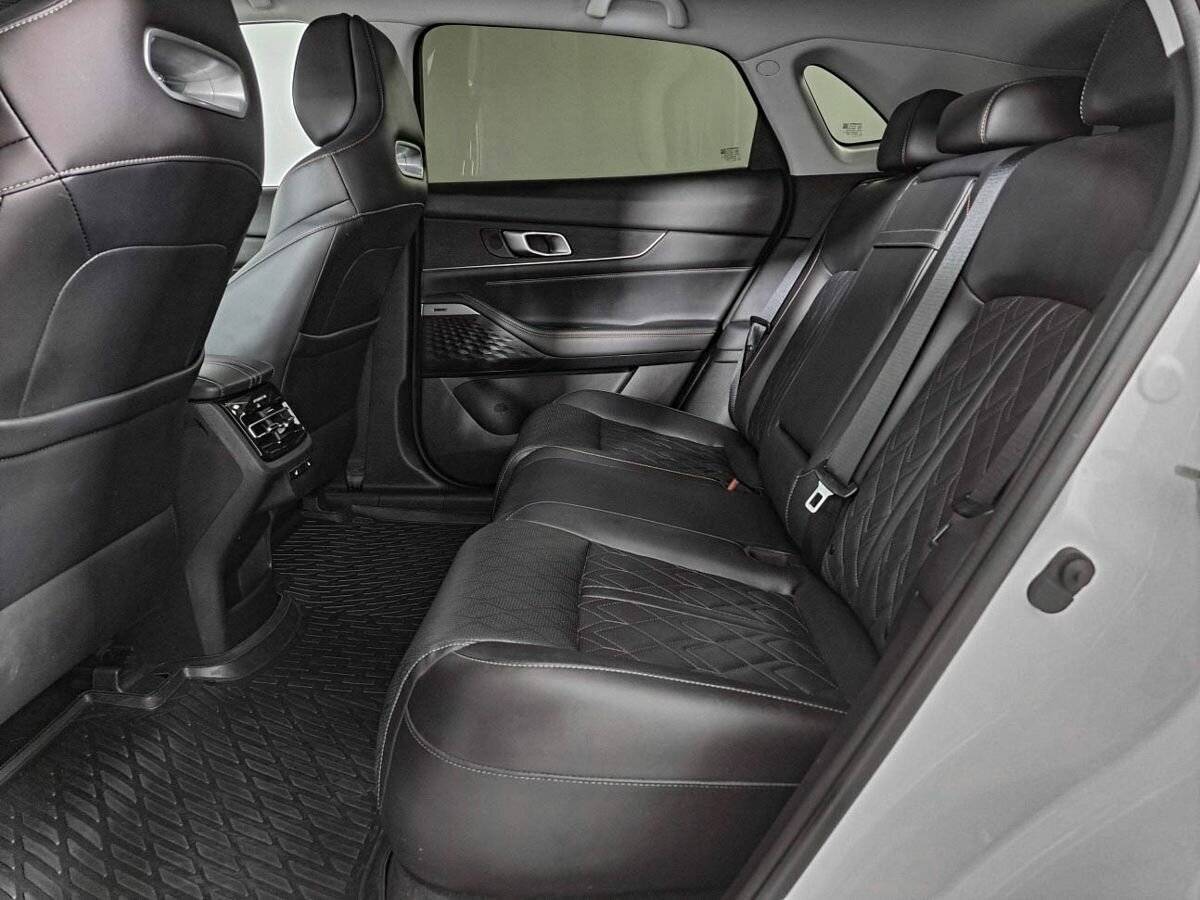 Changan UNI-K с пробегом — 2023 год. Фото: #9