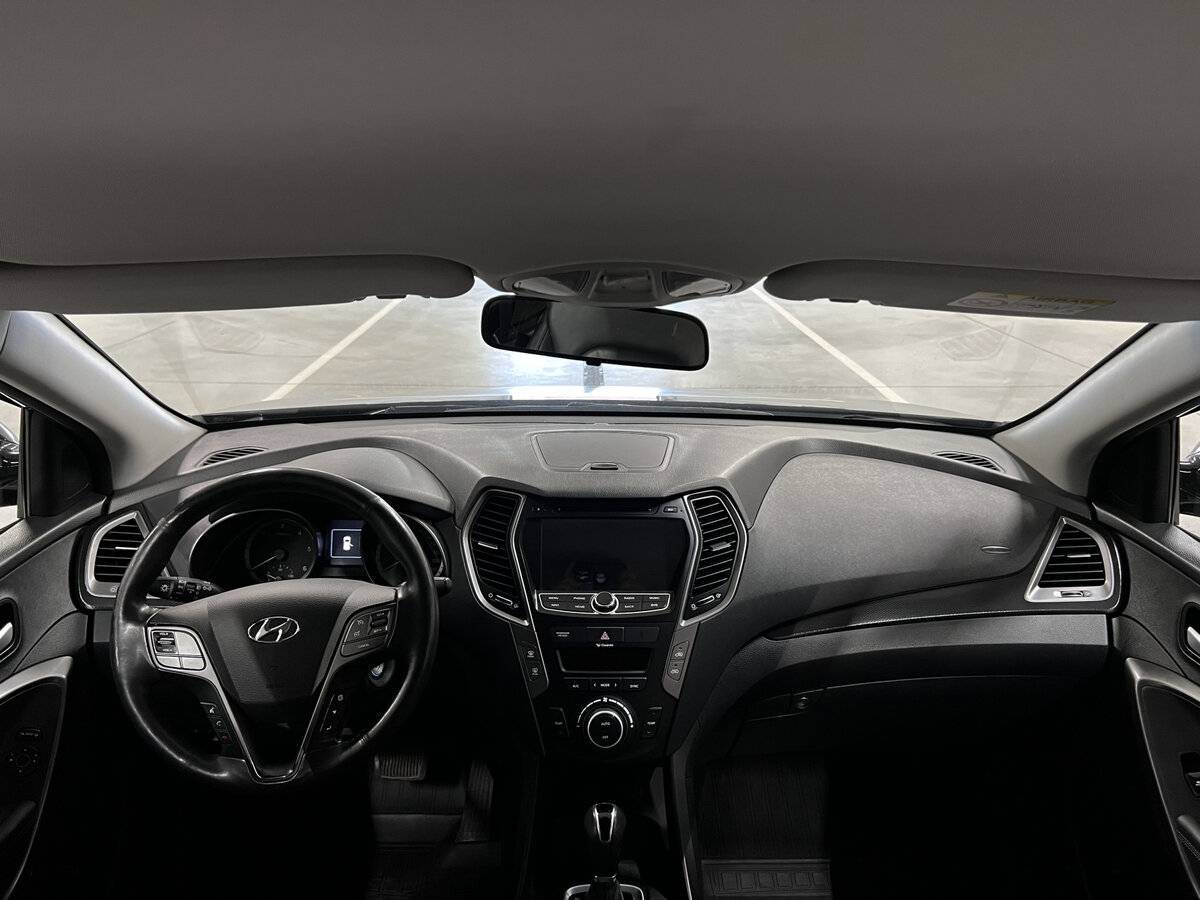 Hyundai Santa Fe с пробегом — 2015 год. Фото: #13