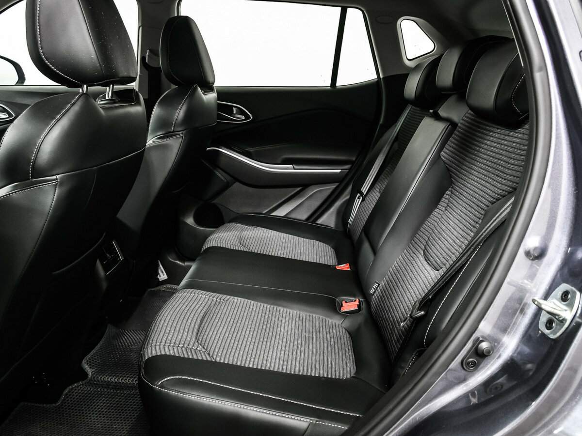 Москвич 3 с пробегом — 2023 год. Фото: #11