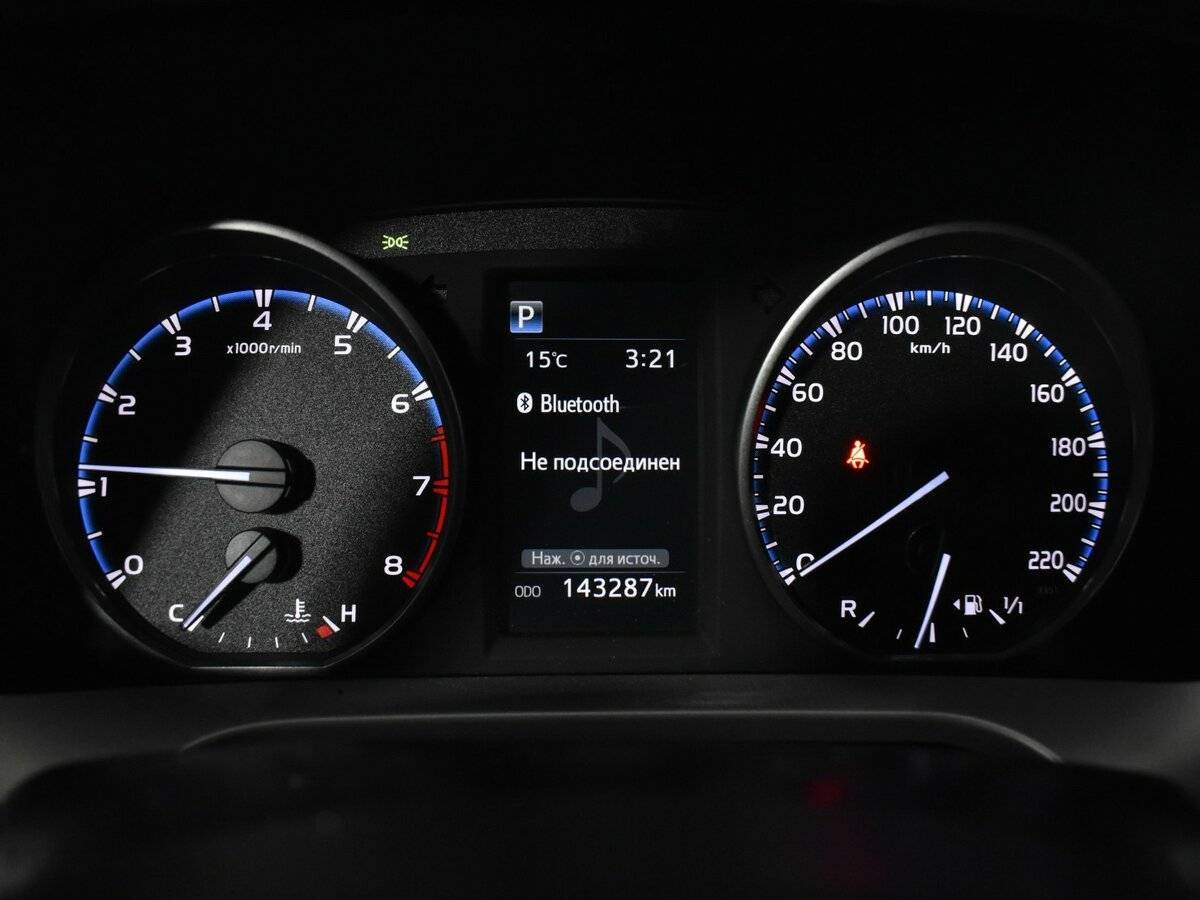 Toyota RAV4 с пробегом — 2017 год. Фото: #13