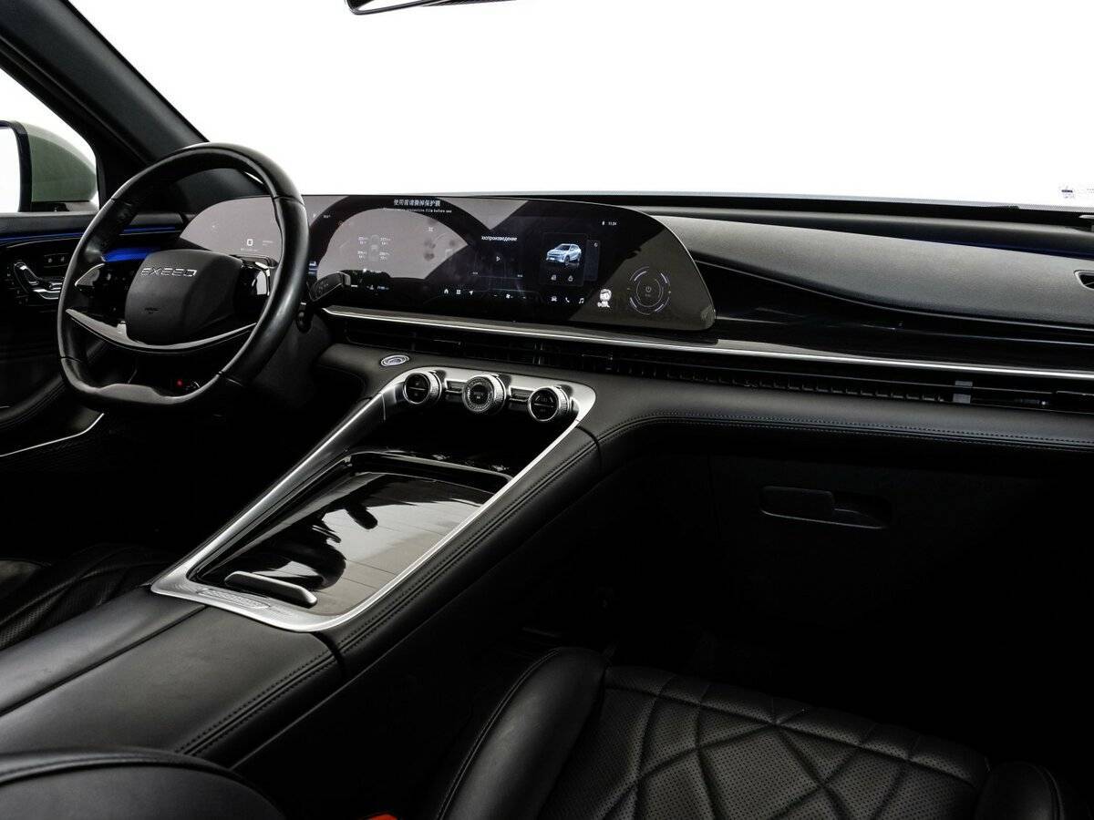 EXEED RX с пробегом — 2023 год. Фото: #9