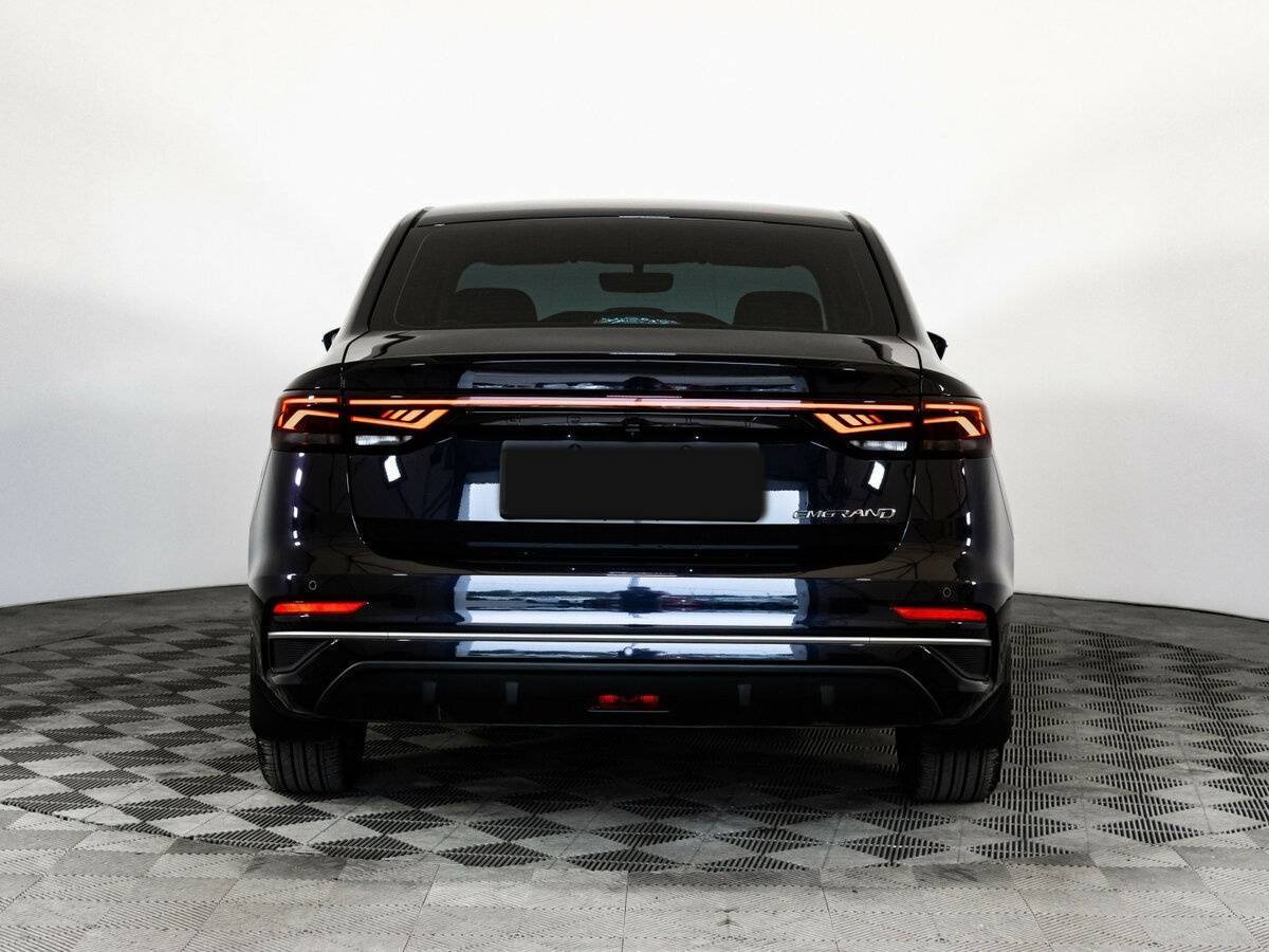 Geely Emgrand с пробегом — 2023 год. Фото: #4