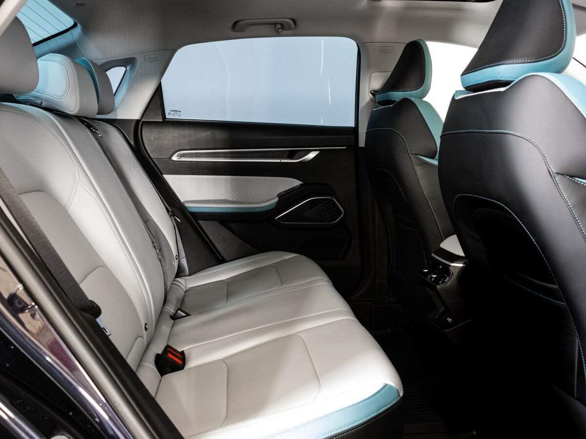 Geely Emgrand с пробегом — 2023 год. Фото: #13