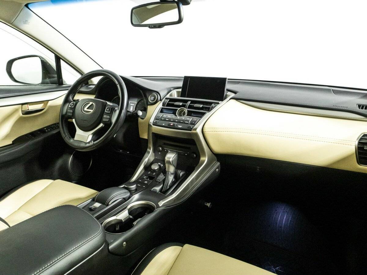 Lexus NX с пробегом — 2015 год. Фото: #8