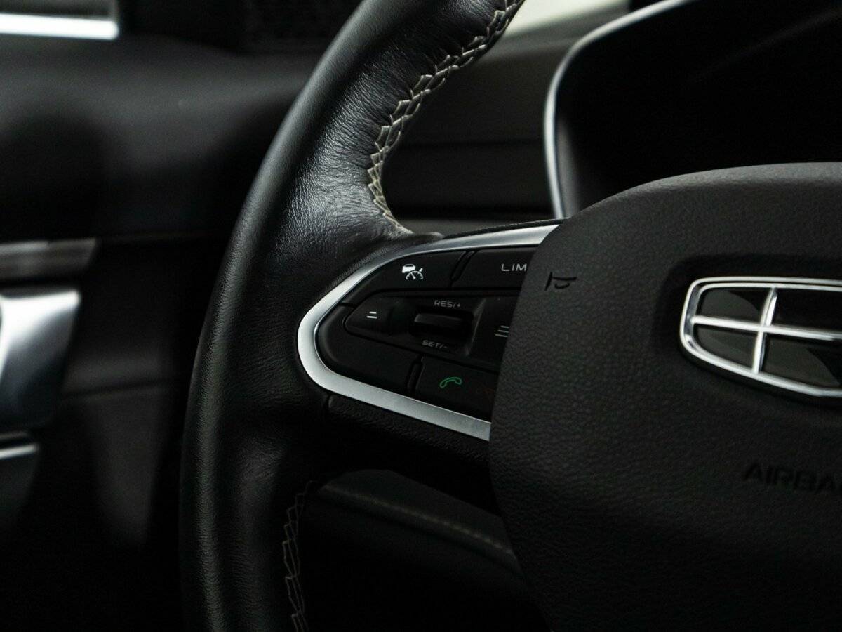 Geely Atlas Pro с пробегом — 2021 год. Фото: #22