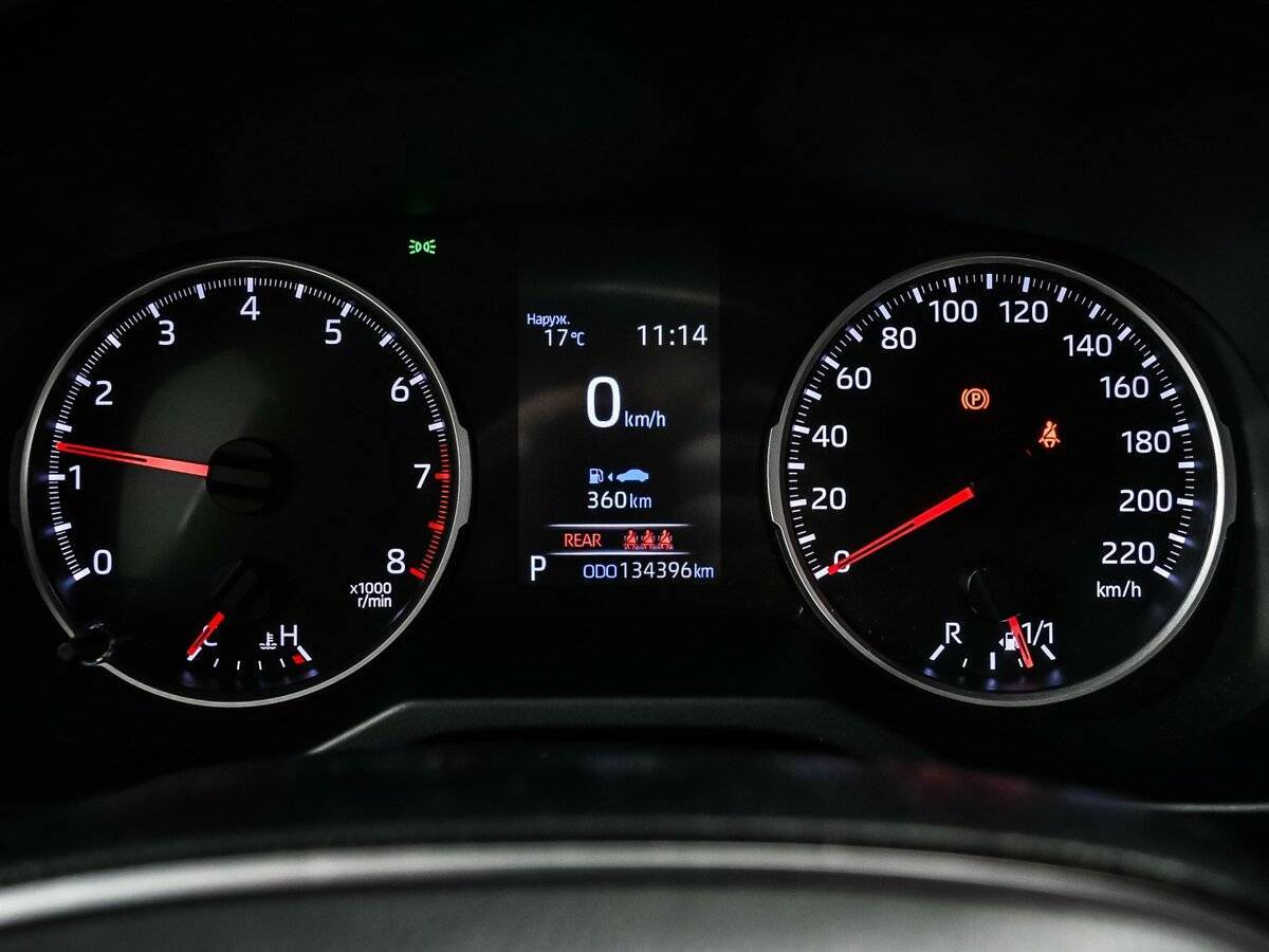 Toyota RAV4 с пробегом — 2020 год. Фото: #9