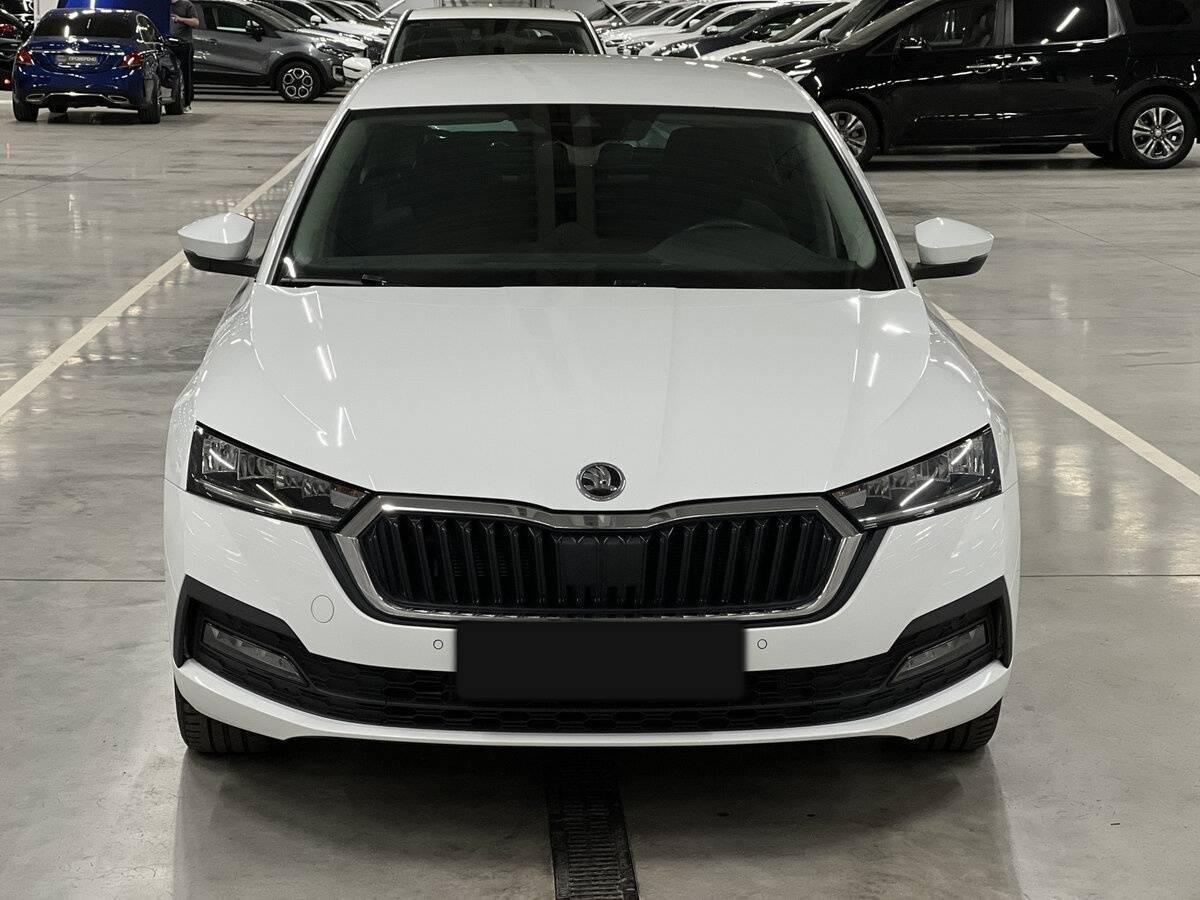 Skoda Octavia с пробегом — 2020 год. Фото: #1
