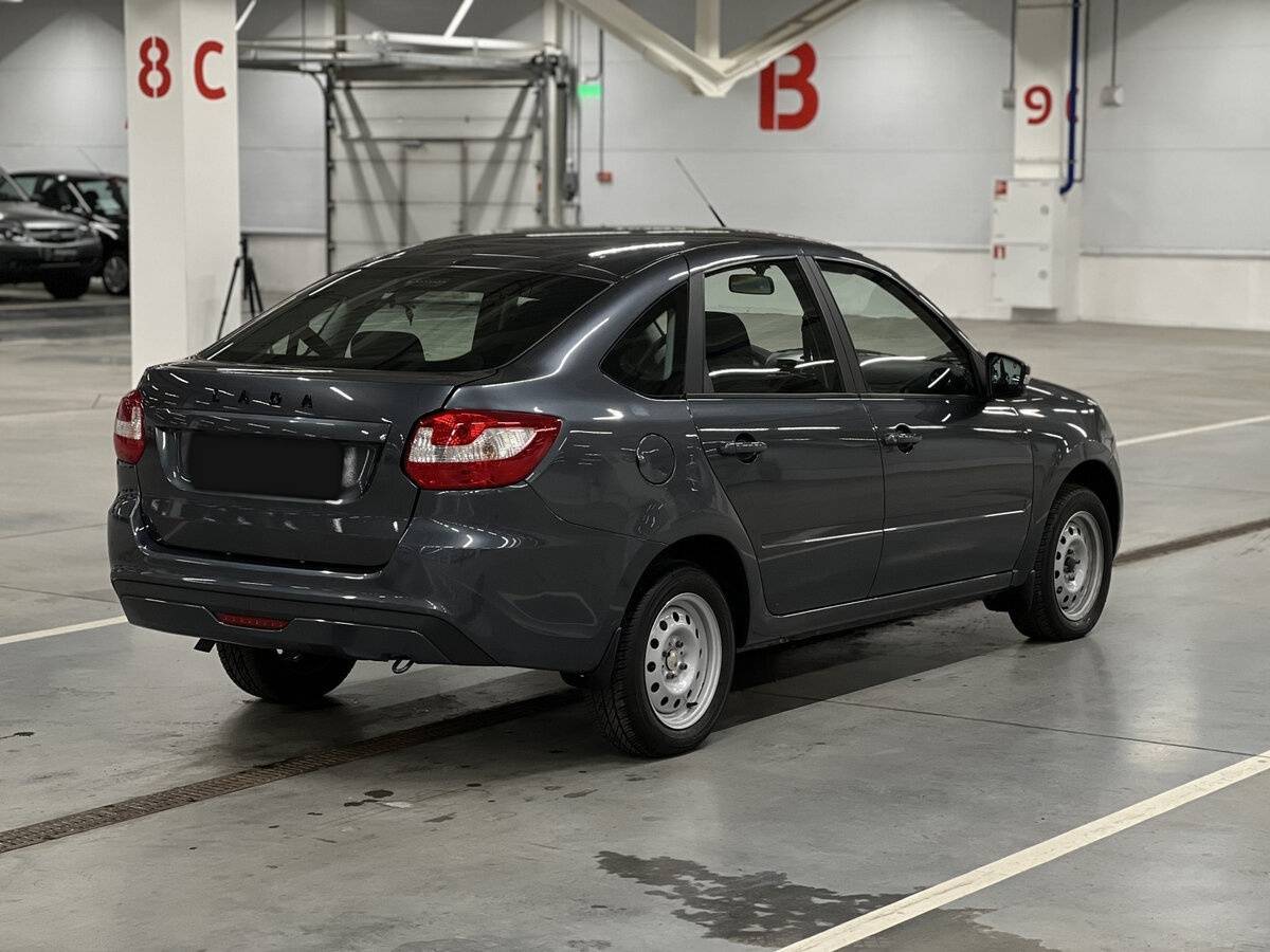 Lada (ВАЗ) Granta с пробегом — 2024 год. Фото: #4