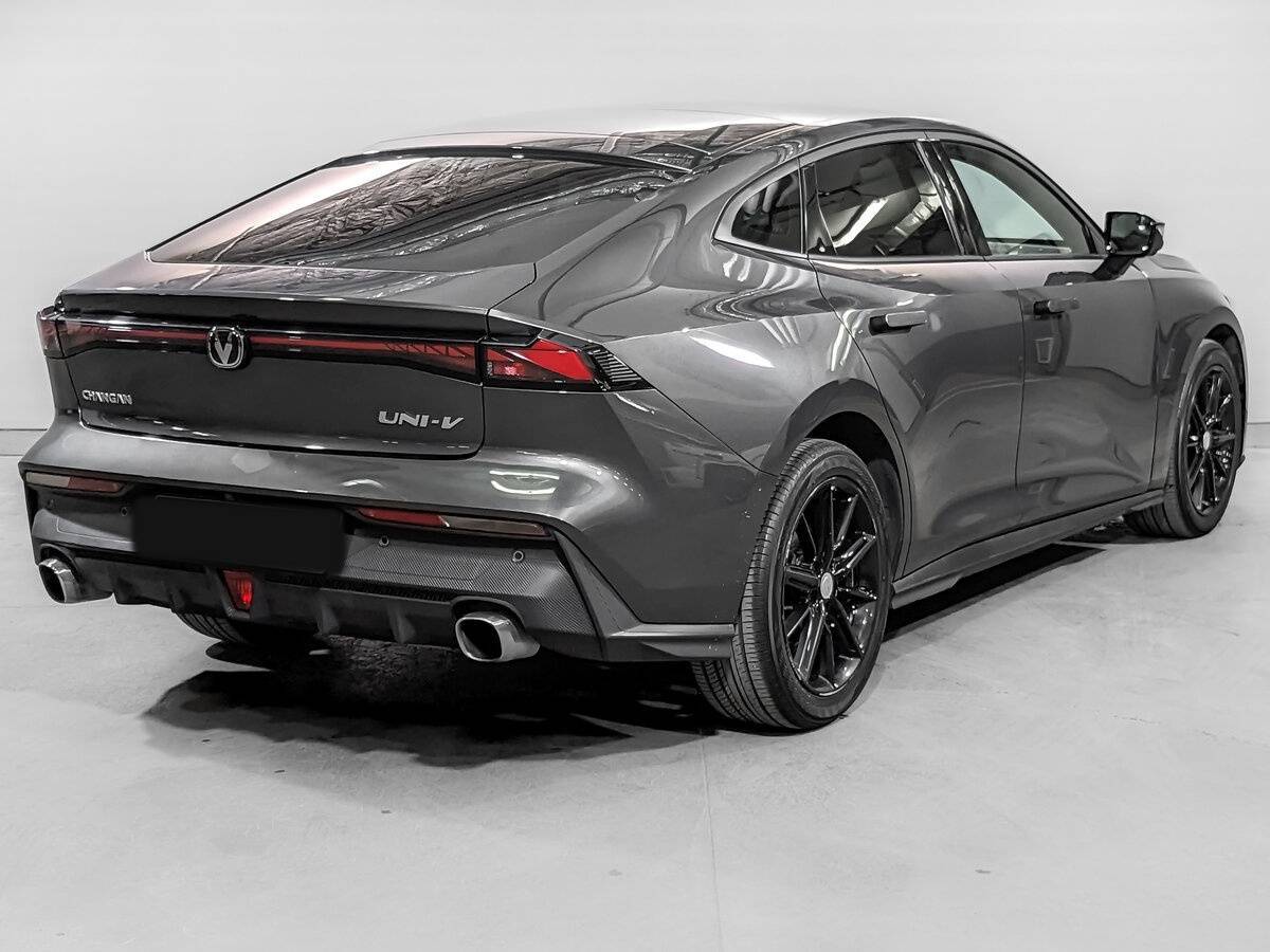 Changan UNI-V с пробегом — 2023 год. Фото: #4