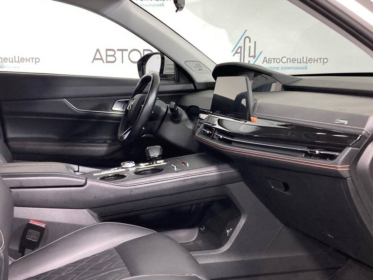 Changan UNI-K с пробегом — 2023 год. Фото: #9