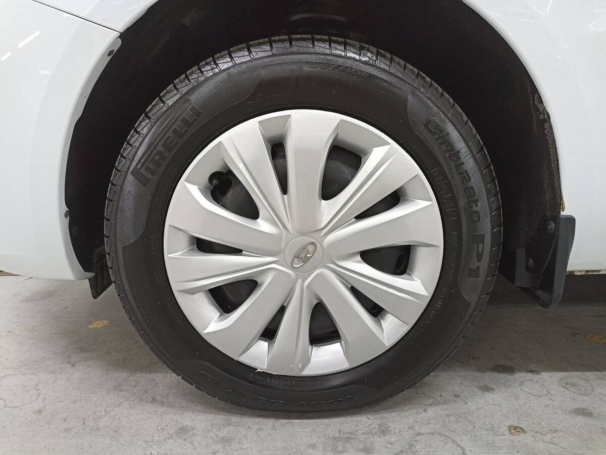 Lada (ВАЗ) Vesta с пробегом — 2023 год. Фото: #17