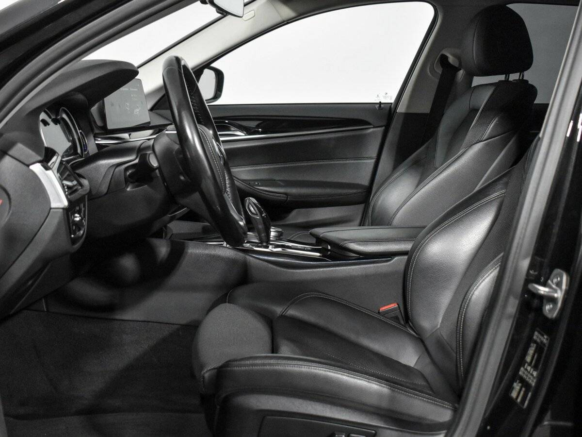 BMW 5 серии с пробегом — 2017 год. Фото: #11