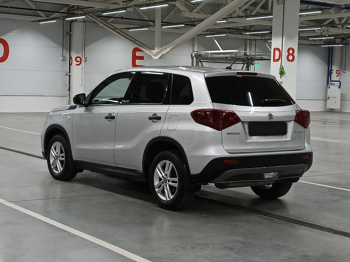 Suzuki Vitara с пробегом — 2021 год. Фото: #6