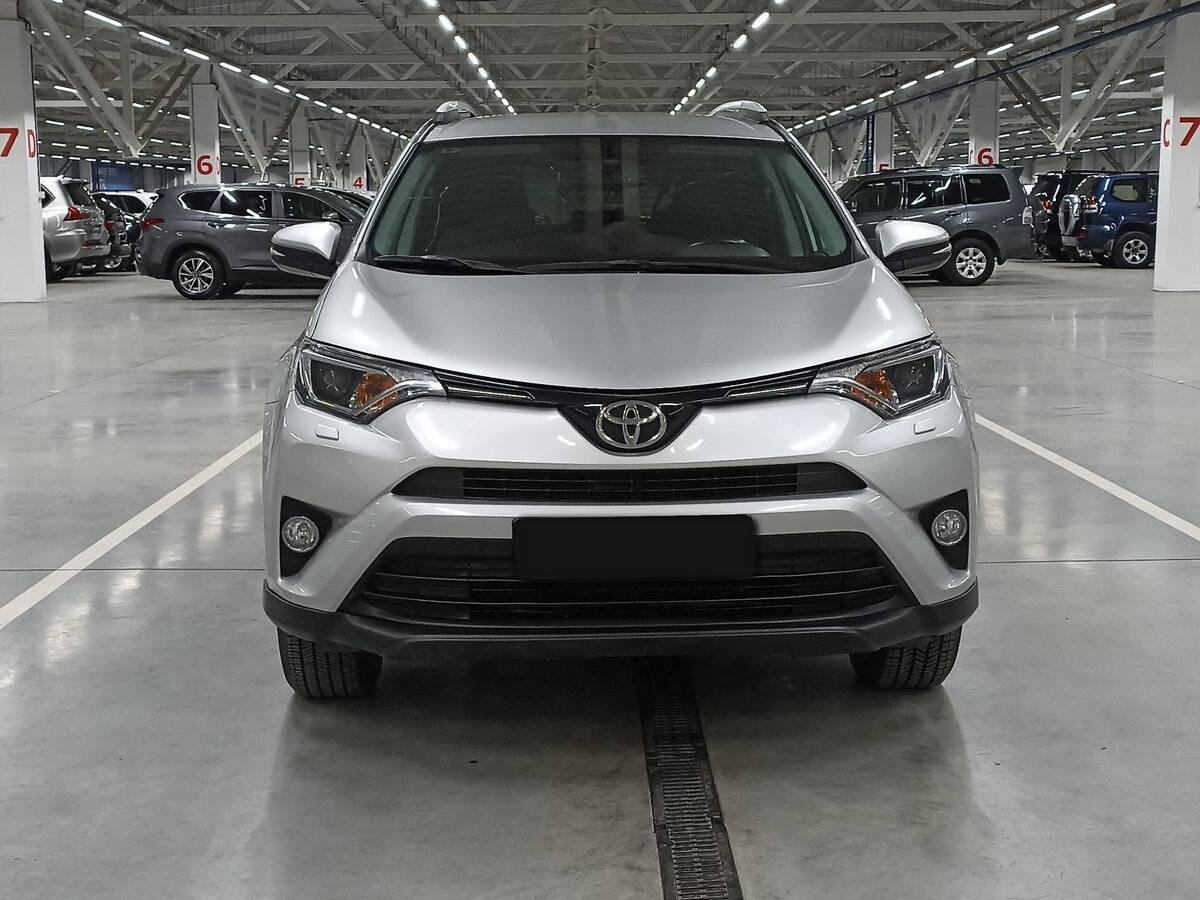 Toyota RAV4 с пробегом — 2019 год. Фото: #1