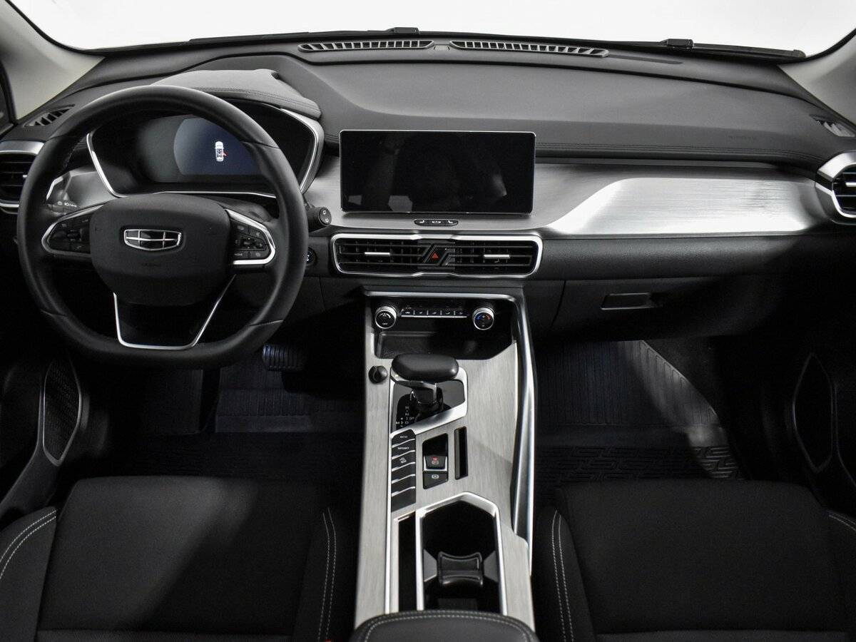 Geely Coolray с пробегом — 2023 год. Фото: #14