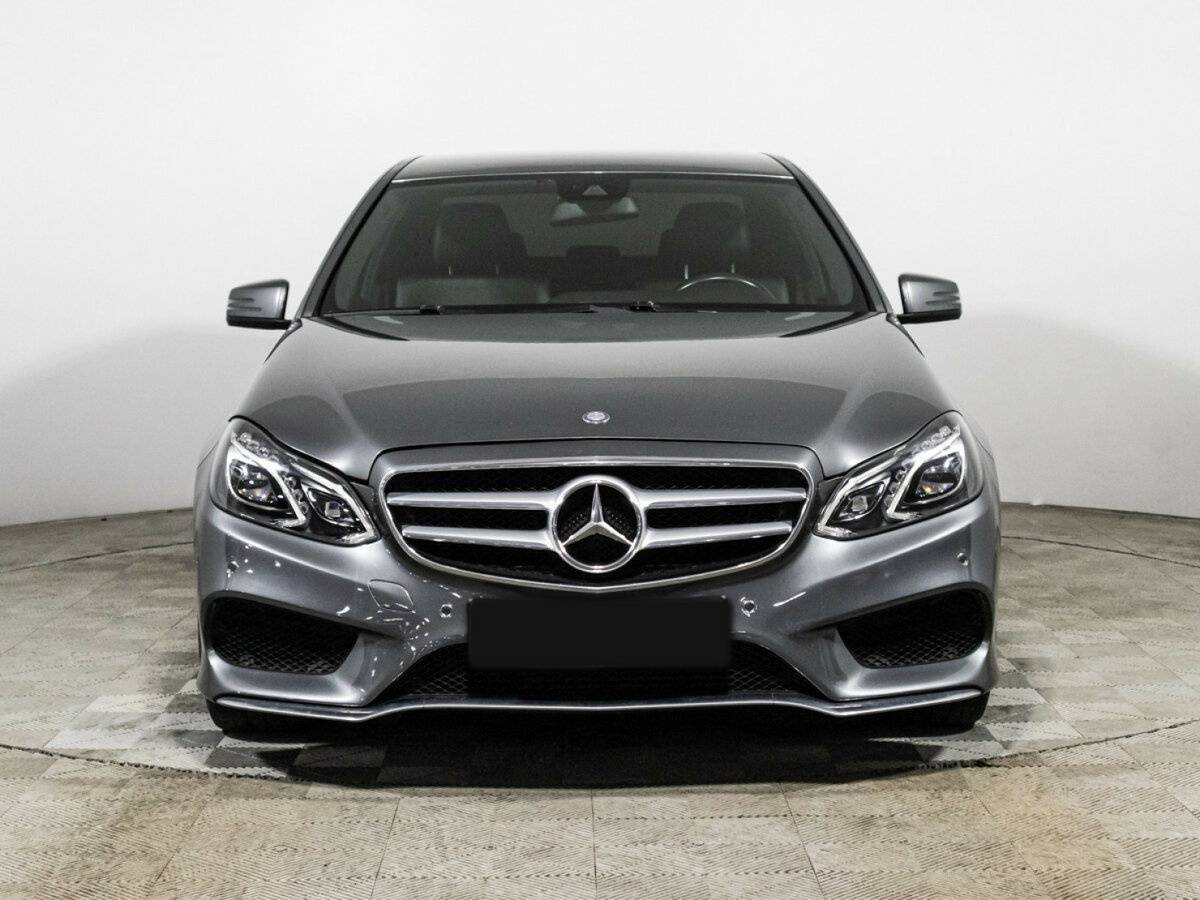 Mercedes-Benz E-Класс с пробегом — 2015 год. Фото: #1