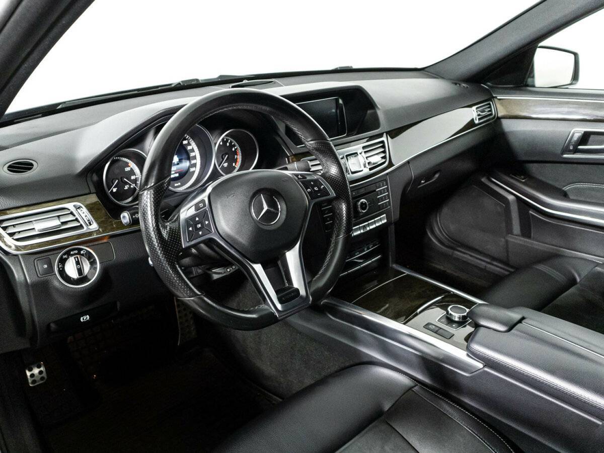 Mercedes-Benz E-Класс с пробегом — 2015 год. Фото: #11