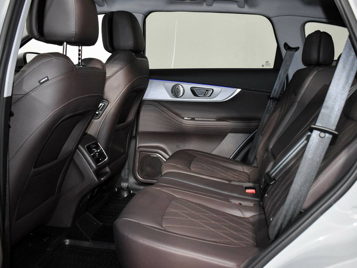 Chery Tiggo 8 Pro Max с пробегом — 2024 год. Фото: #11