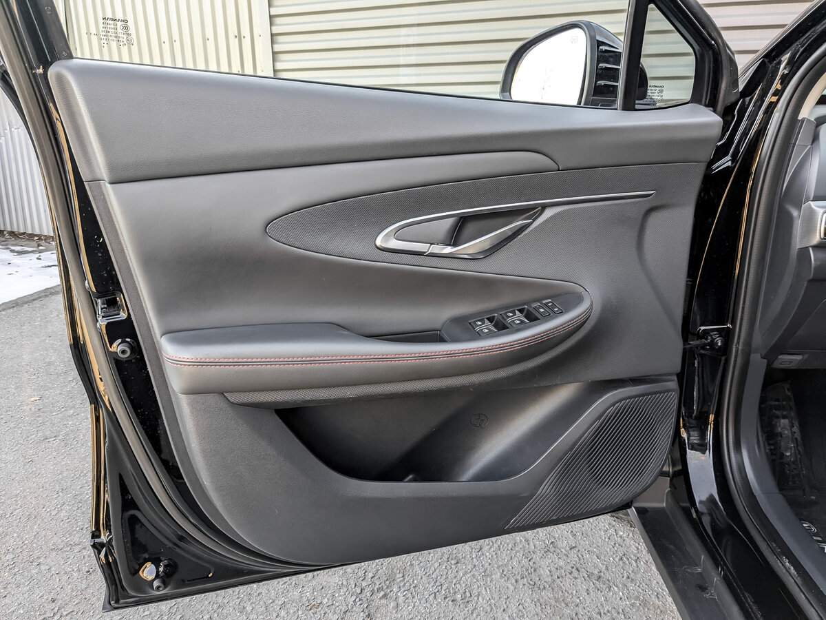 Changan UNI-T с пробегом — 2023 год. Фото: #18